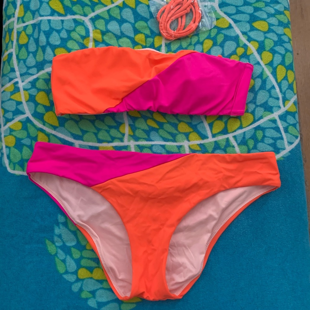 Victoria’s Secret 2 pc swimsuit